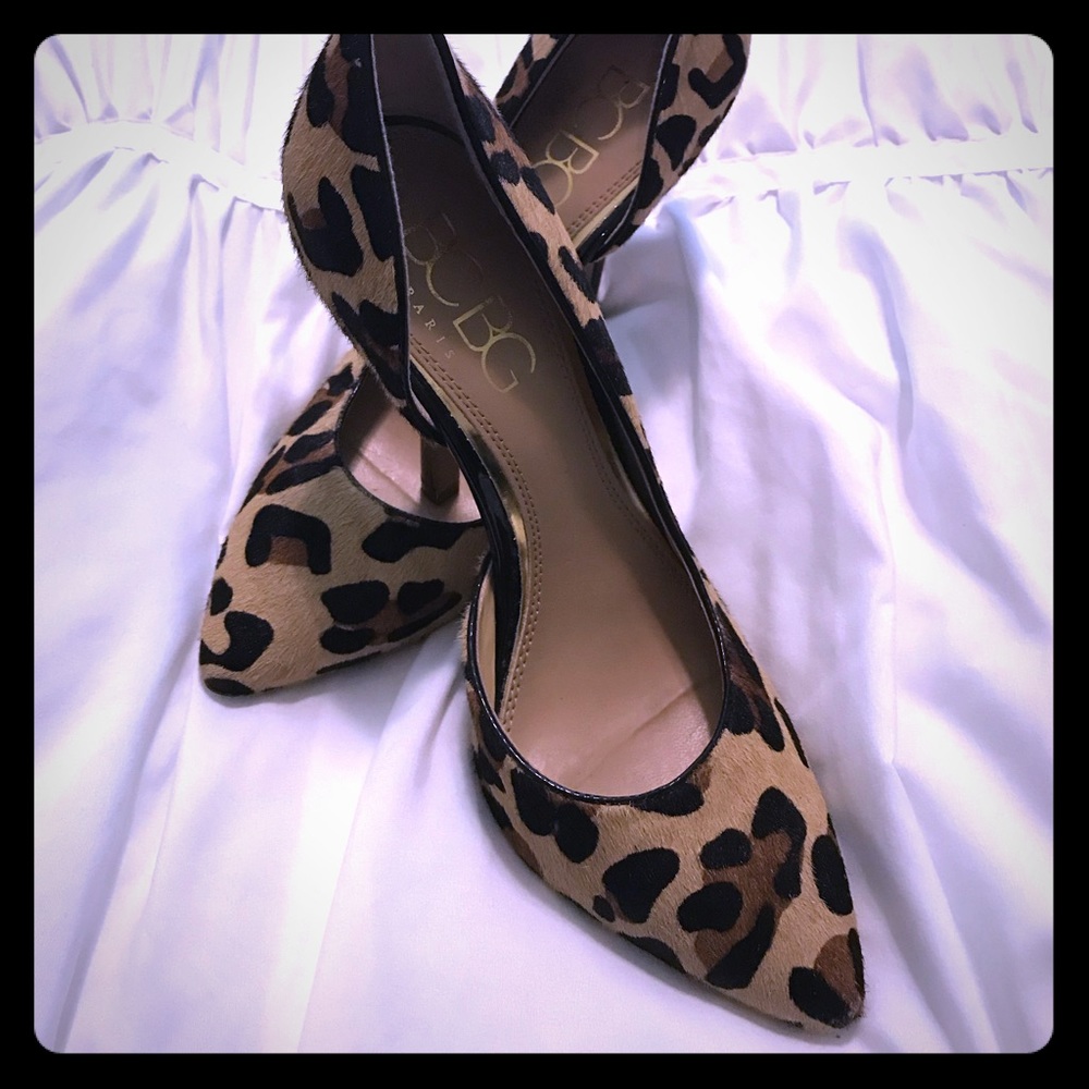 BCBG Faux Leopard Hair Shoes Pumps EEUC Size 8.5